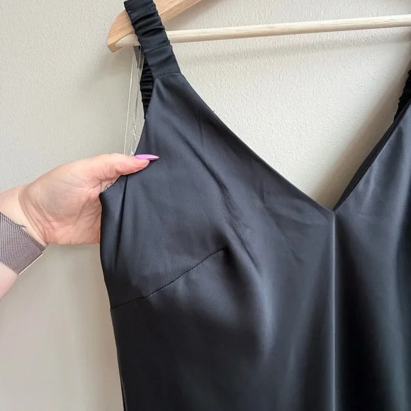 A. New. Day Elegant Black Maxi Dress - Picture 5 of 14